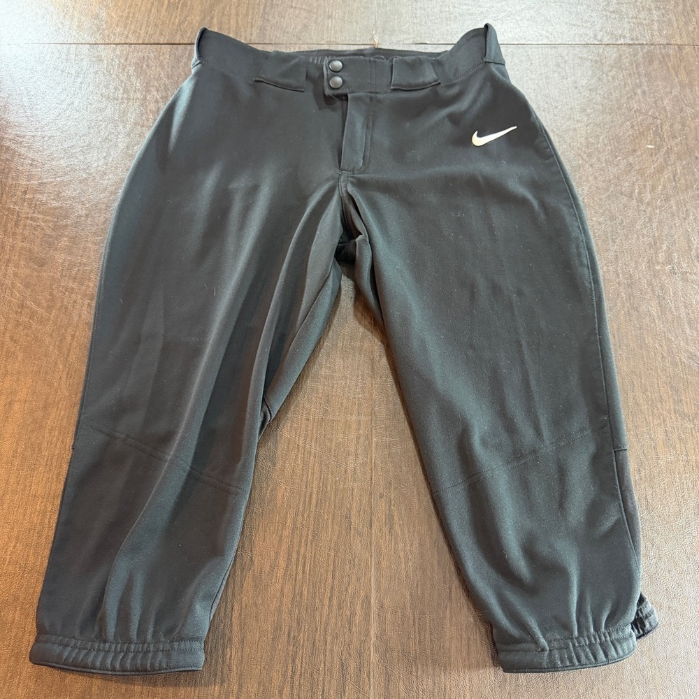 Nike Black Softball Athletic to the Knee Pants
